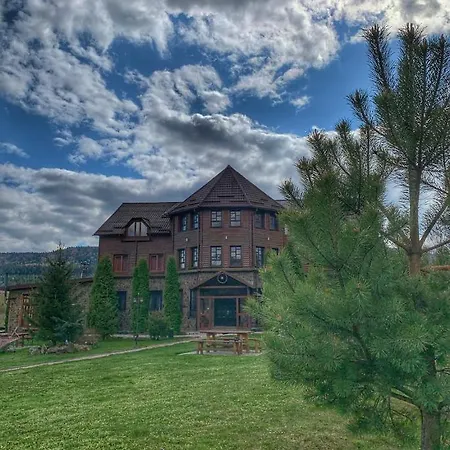 Hotel карпатський замок *