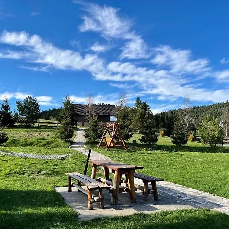 карпатський замок Hotel Rozluch