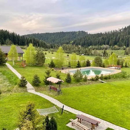карпатський замок فندق