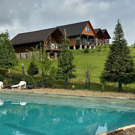 карпатський замок Hotel