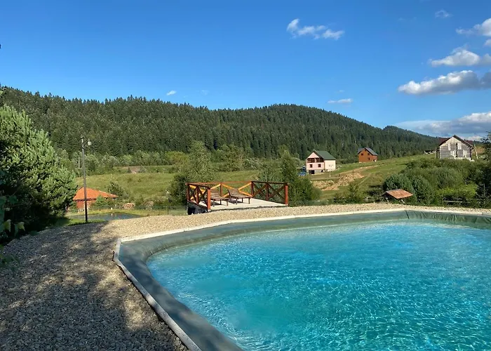 Hotel карпатський замок Rozluch