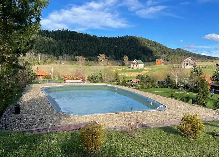 карпатський замок Hotel Rozluch