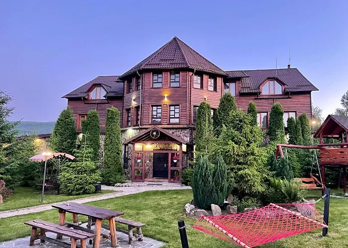 карпатський замок Hotel Rozluch