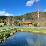Hotel карпатський замок