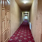 карпатський замок Hotel Rozluch