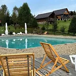Hotel карпатський замок