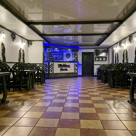 מלון карпатський замок Rozluch