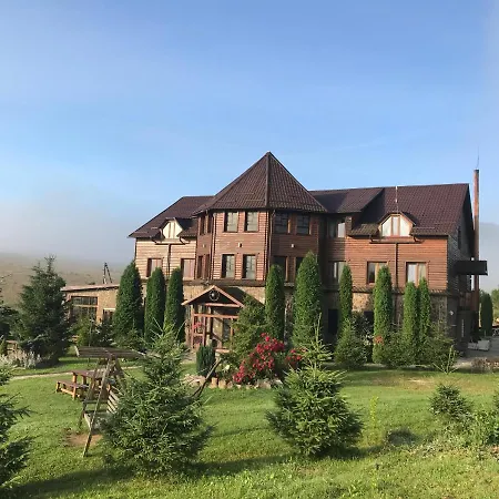 Hotel карпатський замок *